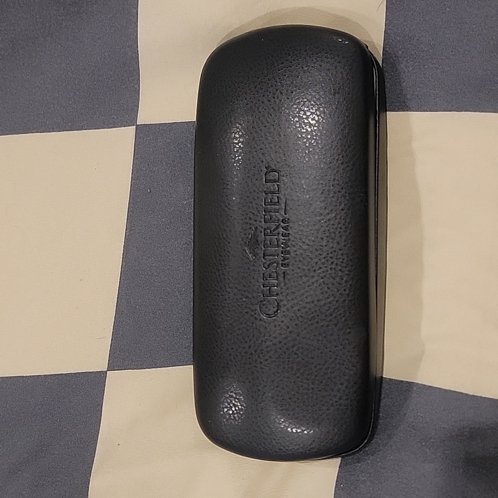 Chesterfield Glasses Case